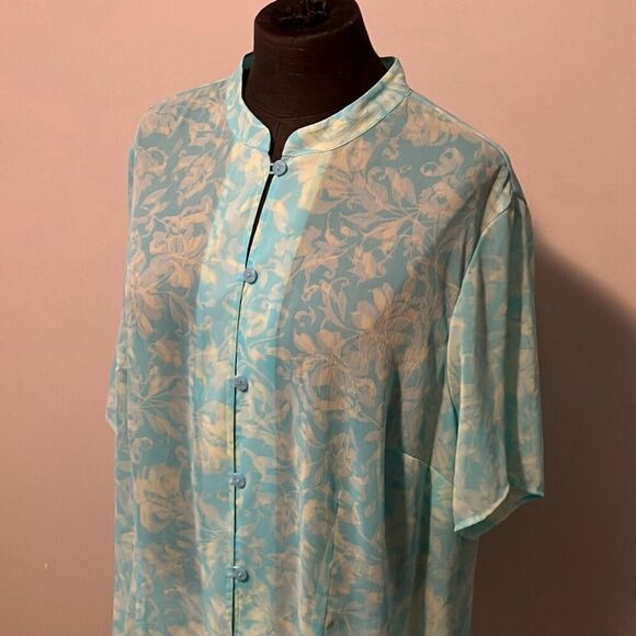 J.H. Collections Womens Floral Short Sleeve Button Front Blouse - Picture 2 of 6